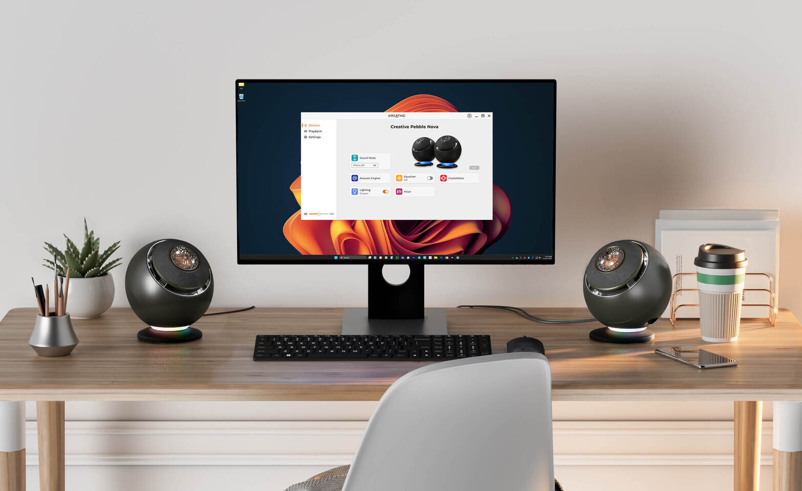 Creative, Pebble Nova masaüstü hoparlörleri ile sahnede