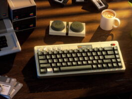 8BitDo’dan Apple II’ye özel 50. yıl klavyesi
