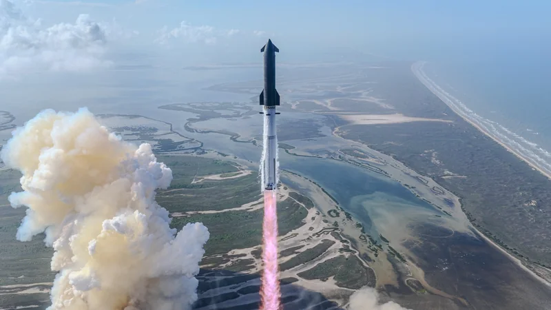 SpaceX, Starship V3 ve Super Heavy ile ilk testi tamamladı