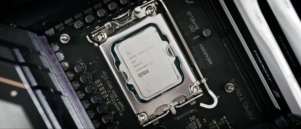 Intel Core Ultra 5 225, fiyatı nedeniyle Ryzen 5 9600X’in gerisinde