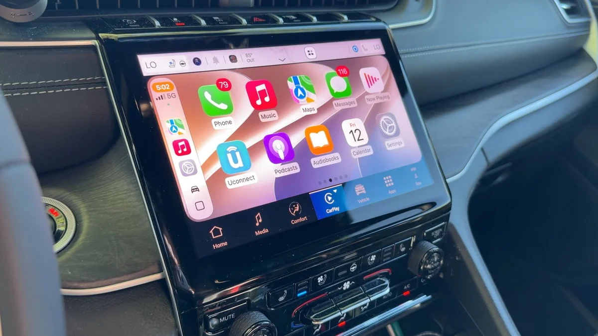 iOS 27 ile CarPlay’e Siri AI, video ve yeni medya arayüzü iOS 27 ile CarPlay’e Siri AI, video ve yeni medya arayüzü