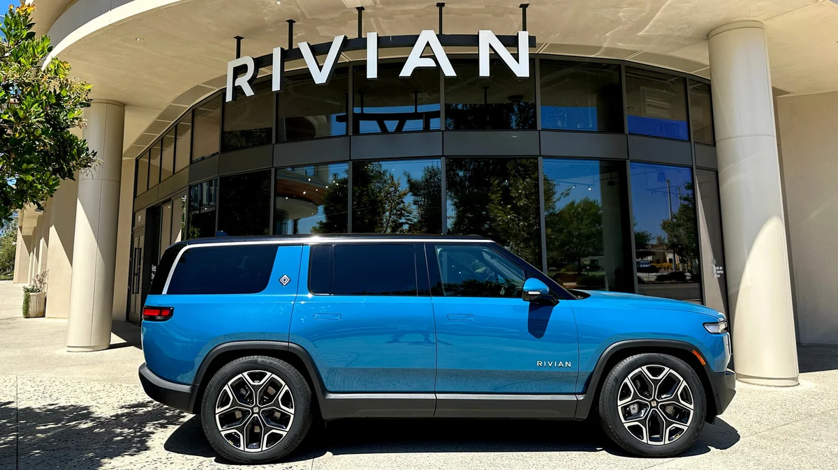 Rivian'a R1T ve R1S'in otonom sürüş iddiaları için dava