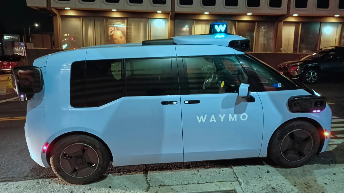 Waymo, Sacramento ve San Diego için onay aldı