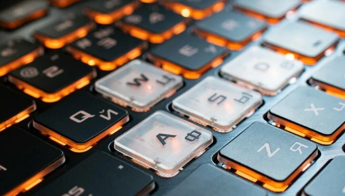 Chromium tarayıcılarda iki karakterle sahte URL gösterimi mümkün